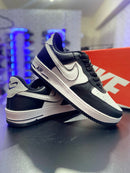 Tênis Nike Air Force 1 '07 Black and White
