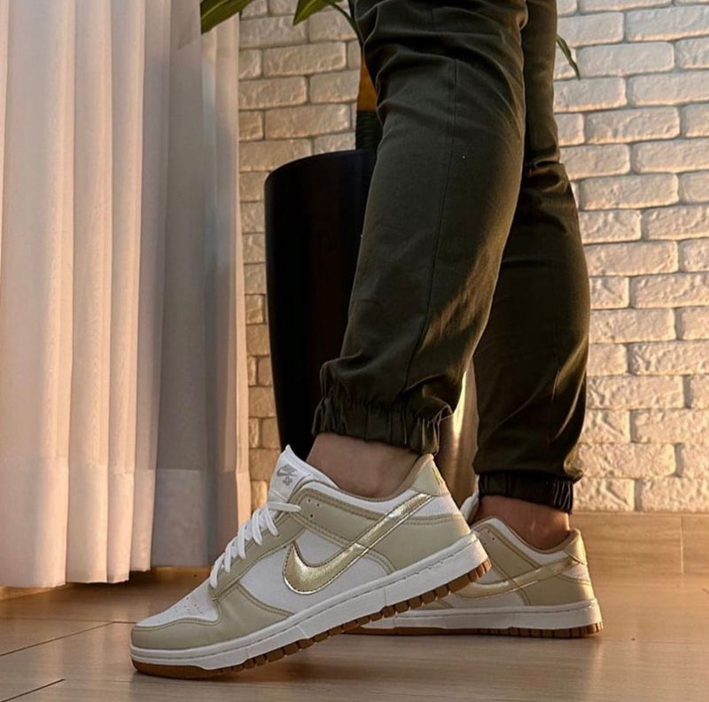 Nike Dunk Gold