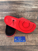 Slide preto com vermelho