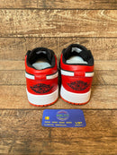 Nike Jordan Preto com Vermelho